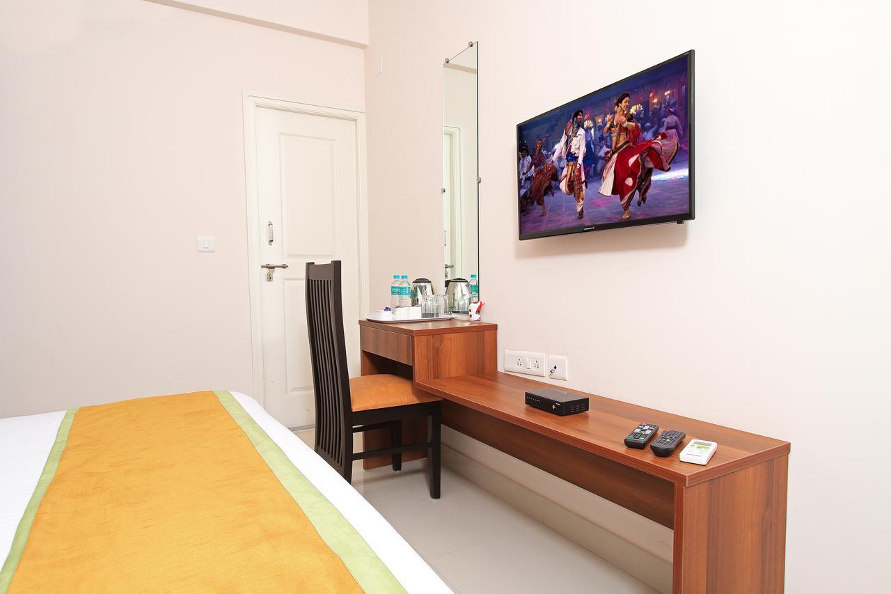Arra Suites Kempegowda Airport Hotel Bangalore Dış mekan fotoğraf